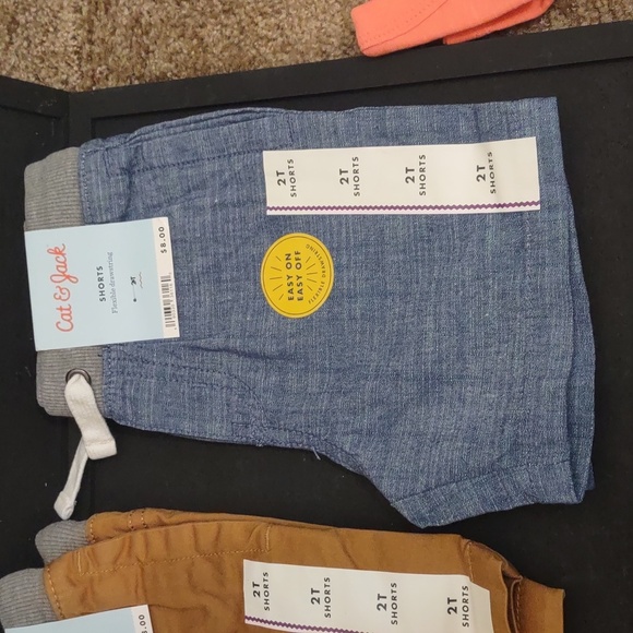 NWT CAT AND JACK 2T 1 SHIRT 3 SHORTS GREEN CORAL BLUE AND BROWN. - Picture 6 of 7